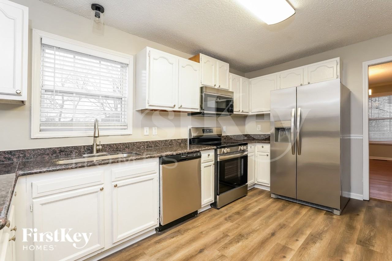 139 Creek Meadow Dr - Photo 7 of 19