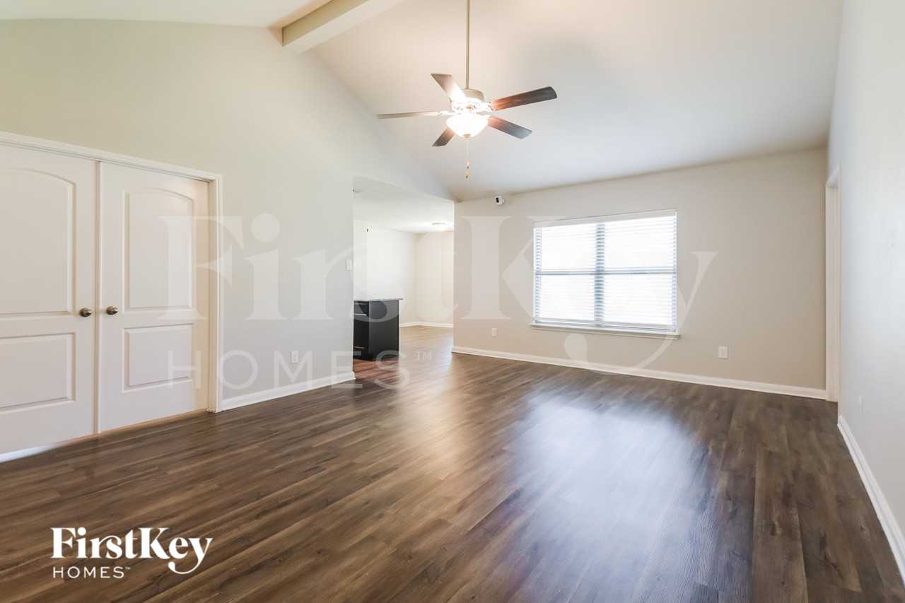 14219 Chaps Dr - Photo 5 of 19