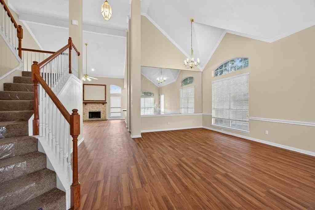 5819 Chatsworth Ct - Photo 4 of 25