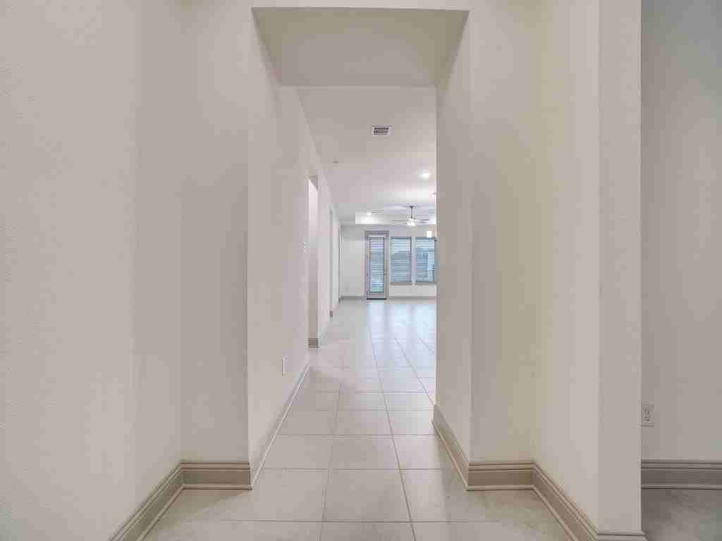 16868 Eastern Red Blvd - Photo 4 of 29