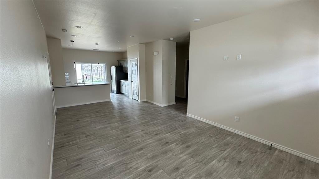 502 W Sanger St - Photo 2 of 11