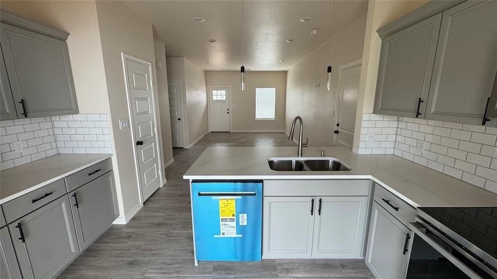 502 W Sanger St - Photo 4 of 11