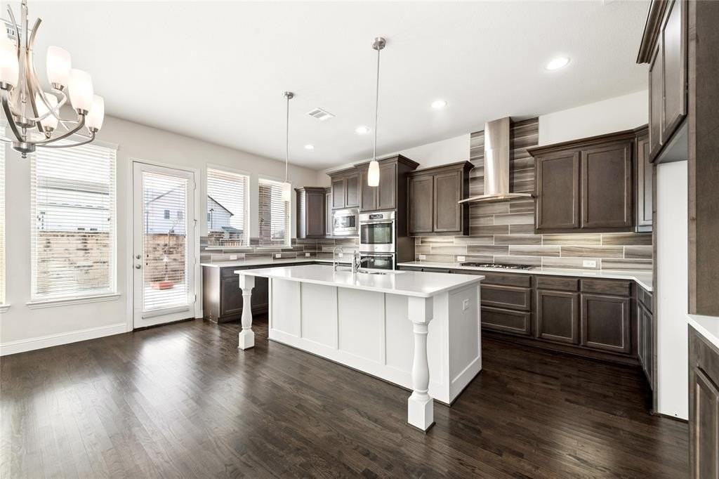 8836 Wandering Br - Photo 5 of 32