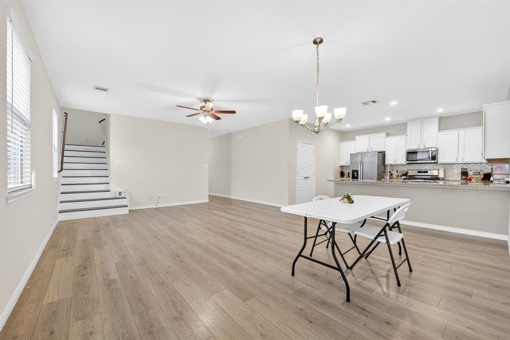 2261 Obsidian Dr - Photo 4 of 36