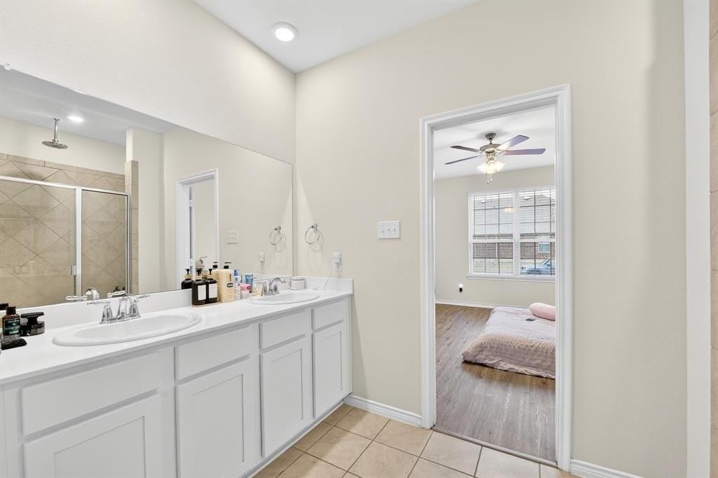 2261 Obsidian Dr - Photo 5 of 36