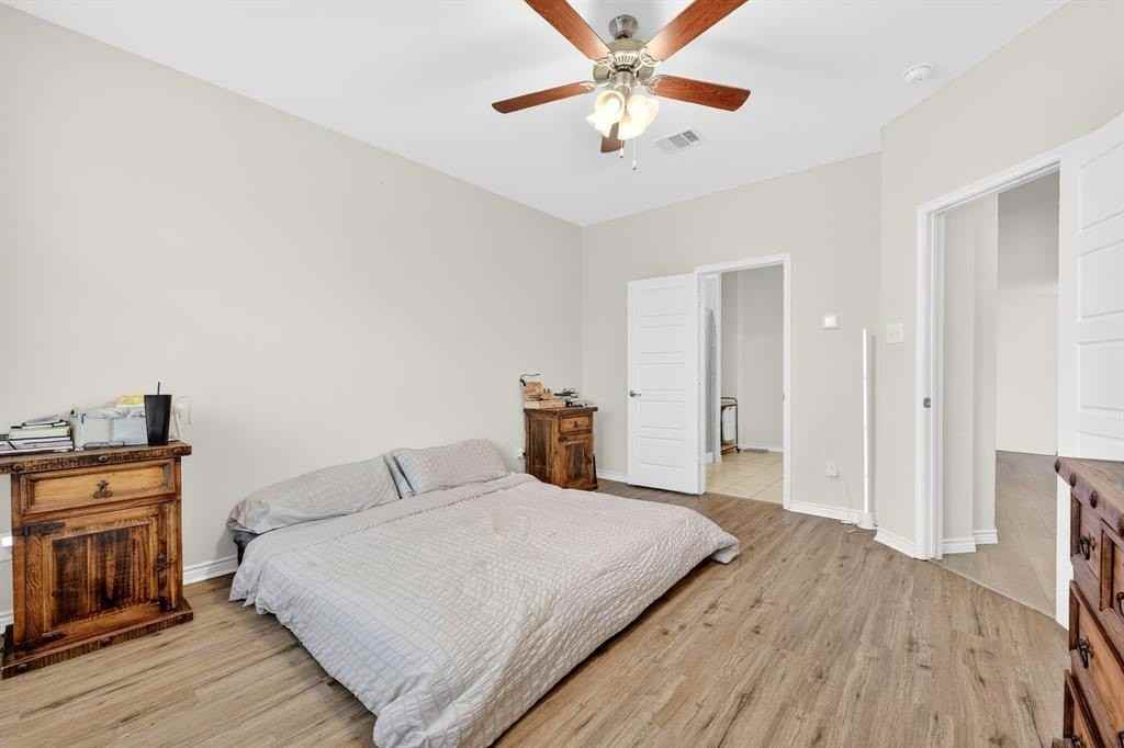 2261 Obsidian Dr - Photo 6 of 36