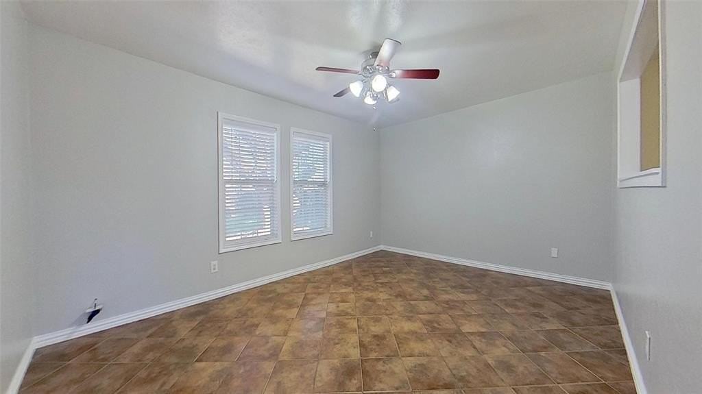 4604 Rector Ave - Photo 4 of 23