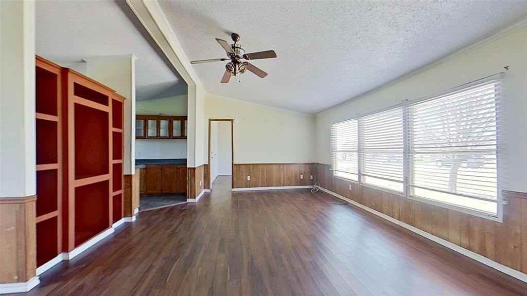 1106 Spring Flower Dr - Photo 7 of 22