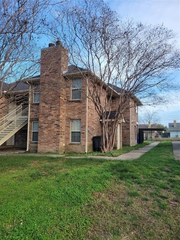 5530 Brookview Ct - Photo 2 of 9