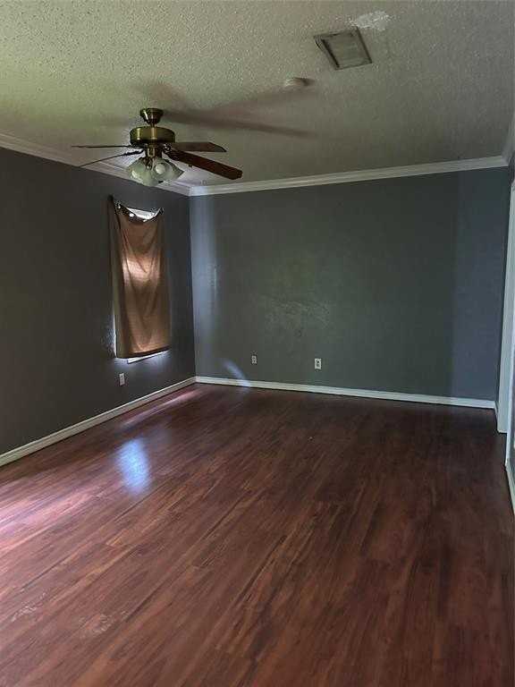 1309 Wildvalley Dr - Photo 3 of 13