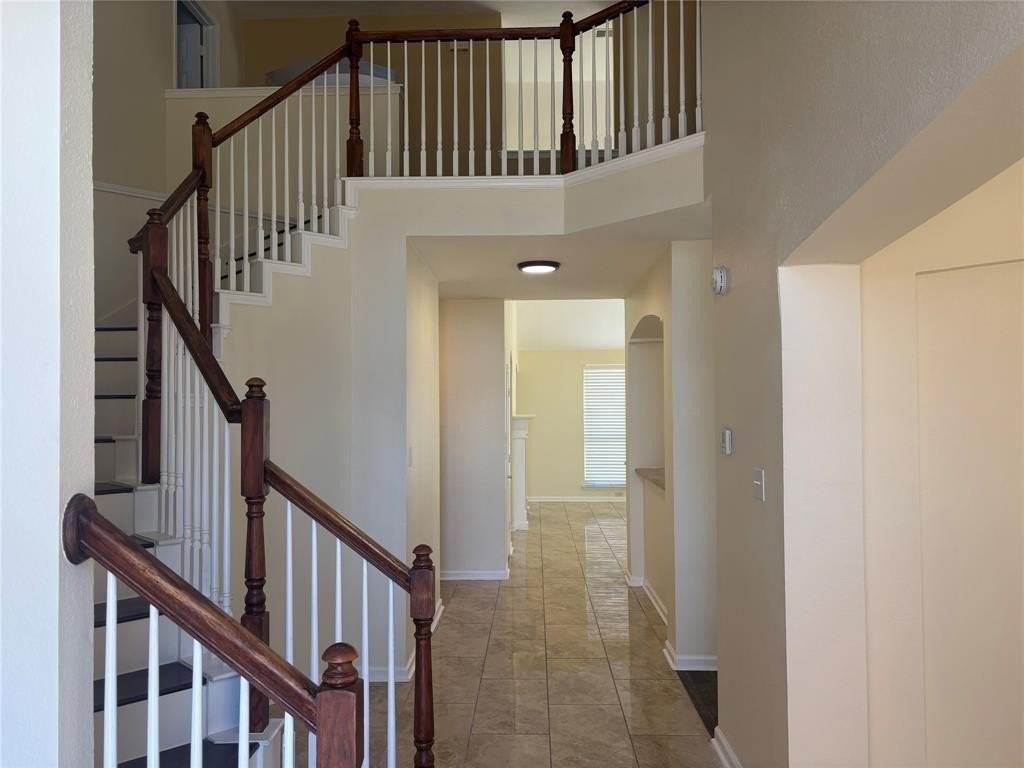 2017 Caitlin Dr - Photo 2 of 12