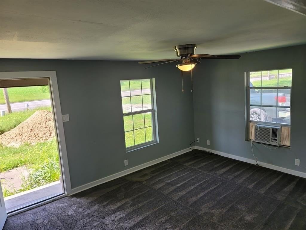 5904 Lee St - Photo 7 of 22