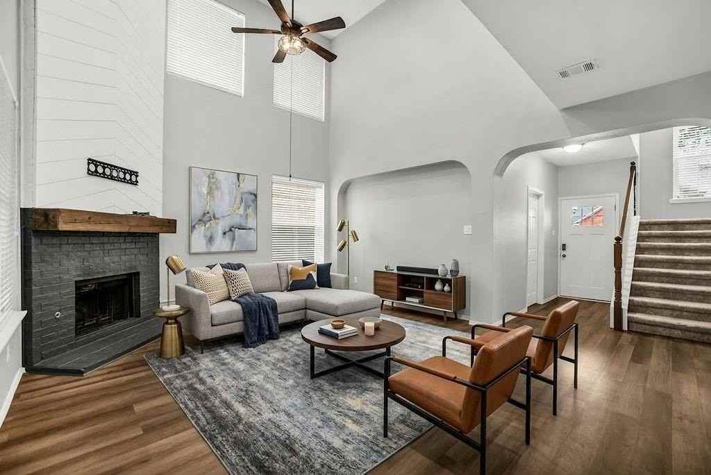 5429 Waterwood Ct - Photo 4 of 31