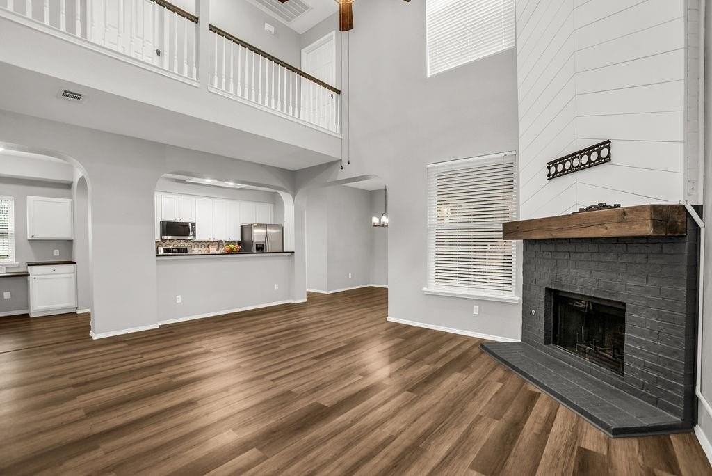 5429 Waterwood Ct - Photo 5 of 31