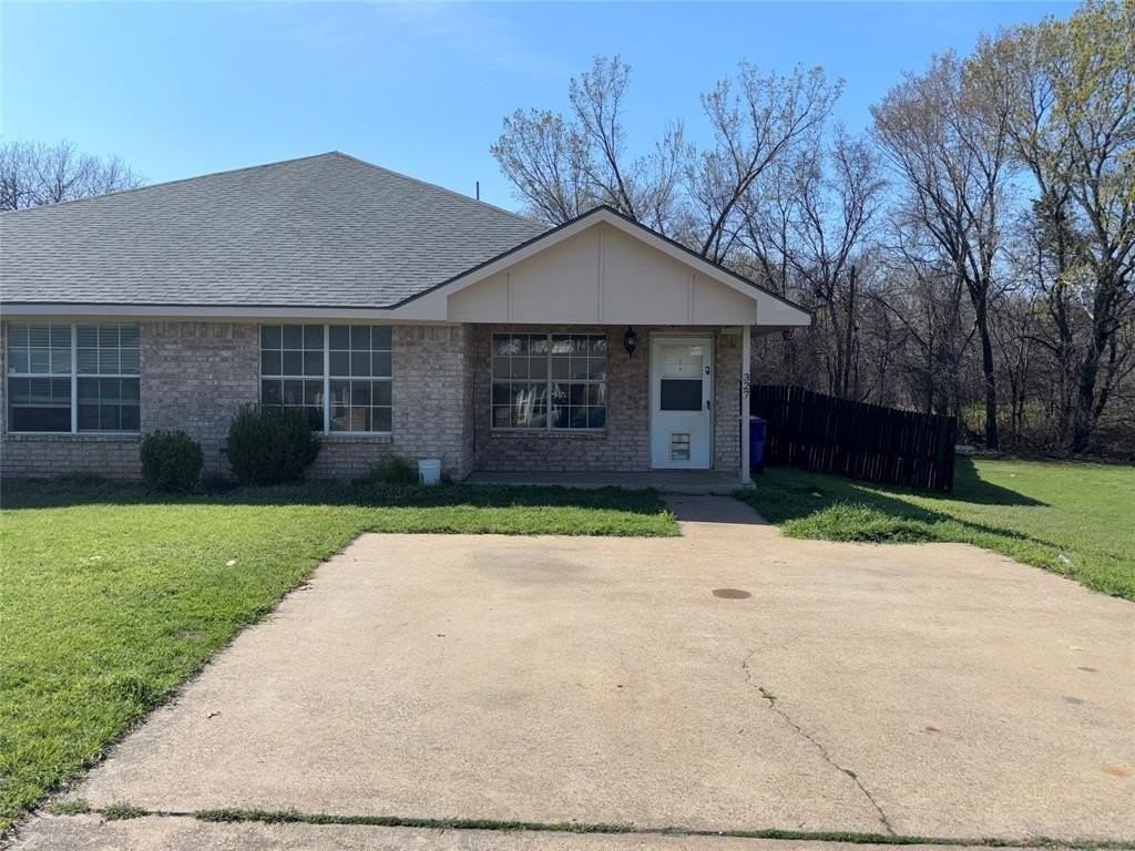 327 Shady Valley Dr - Photo 2 of 13