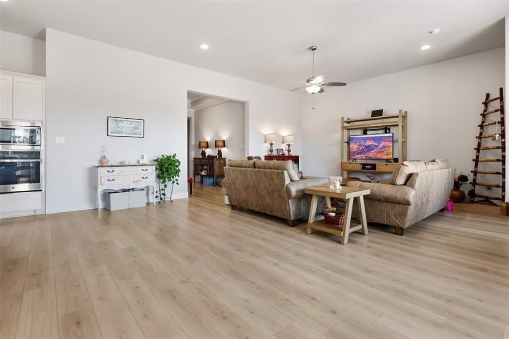 209 Chesapeake Dr - Photo 4 of 19