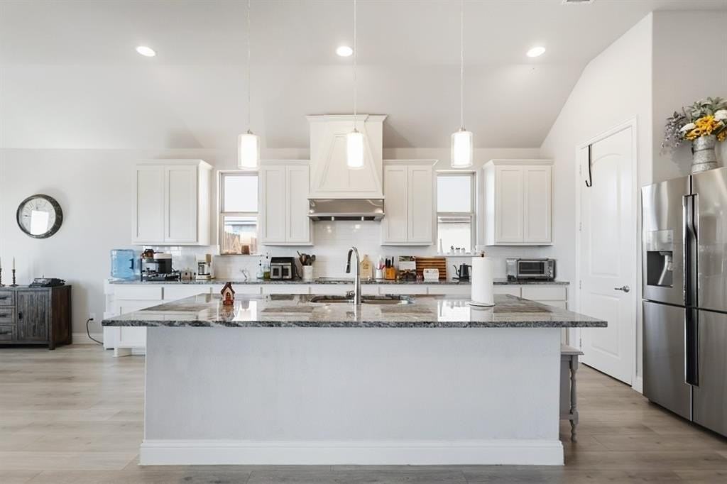 209 Chesapeake Dr - Photo 6 of 19