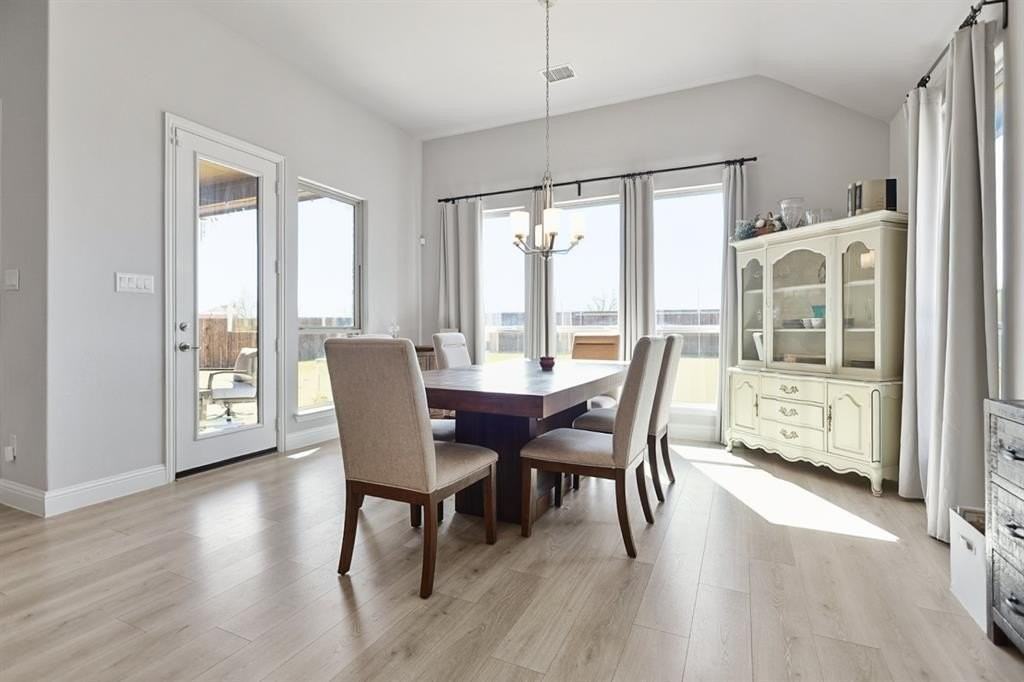 209 Chesapeake Dr - Photo 7 of 19