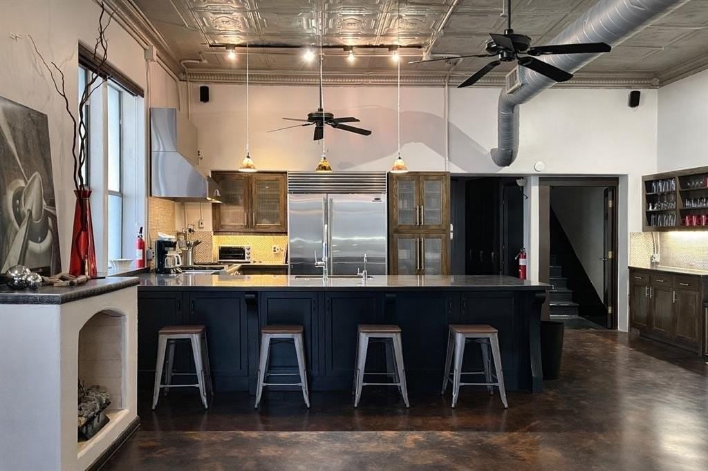 104 Ne 2nd St - Photo 6 of 34