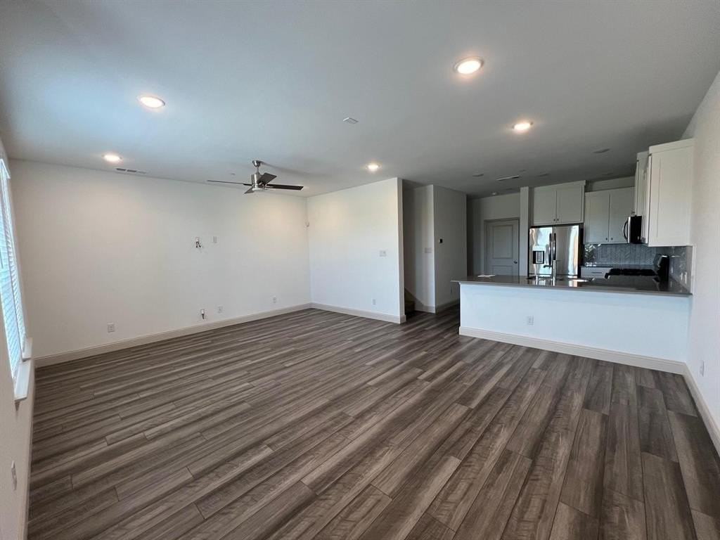 4561 Bishop St - Photo 2 of 17