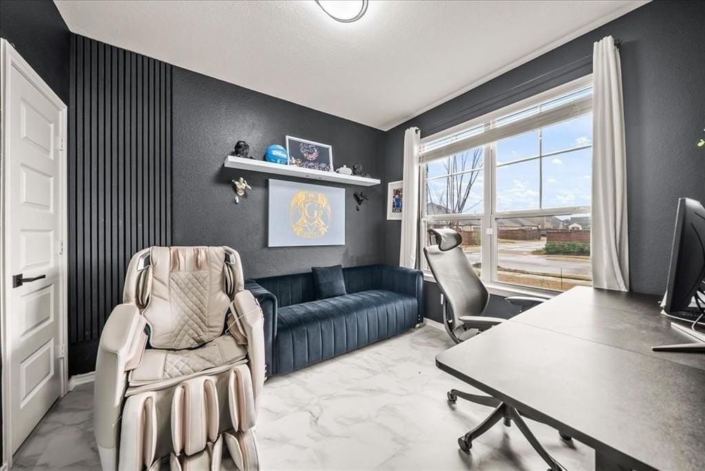 1908 Twisted Tree Ln - Photo 4 of 22