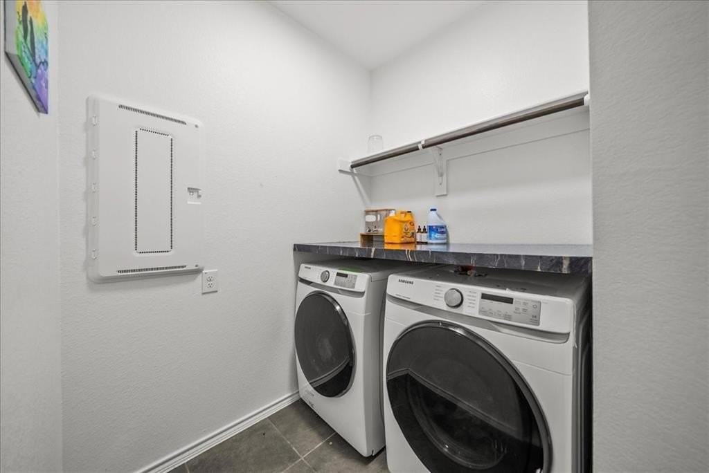 1908 Twisted Tree Ln - Photo 5 of 22