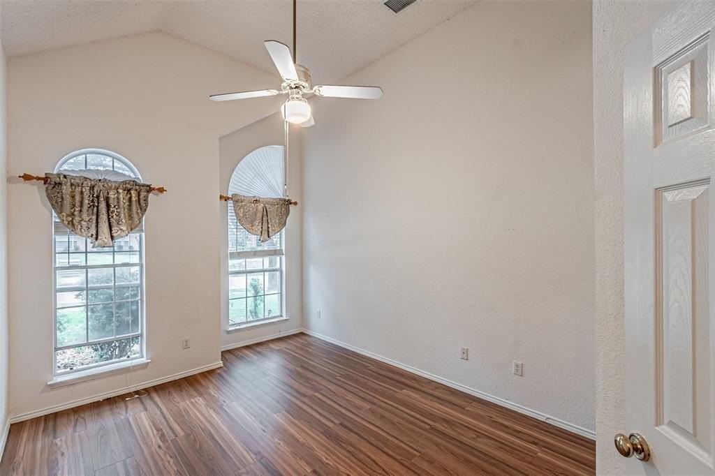 2311 Shiloh Ln - Photo 6 of 37