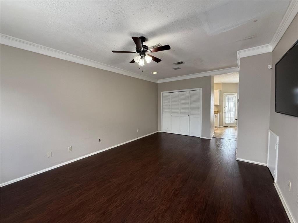 1342 Park Ave - Photo 3 of 15