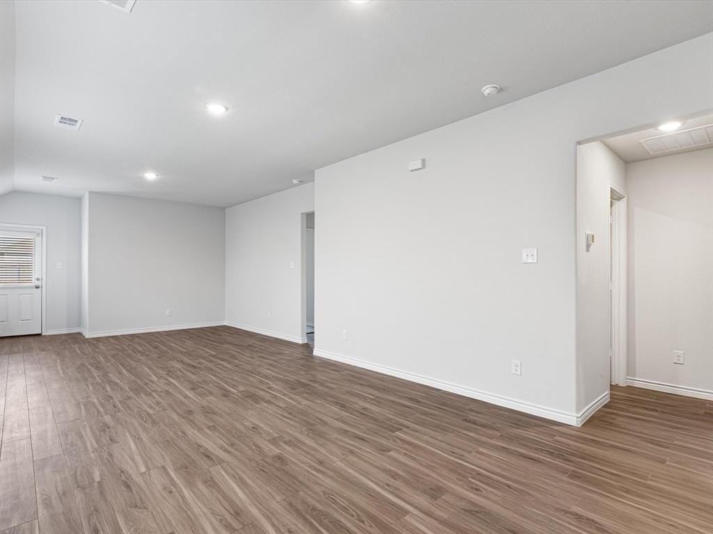 1604 Luke St - Photo 7 of 20