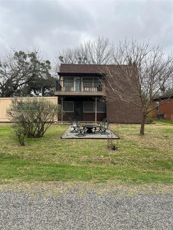 162 Kent St - Photo 2 of 13