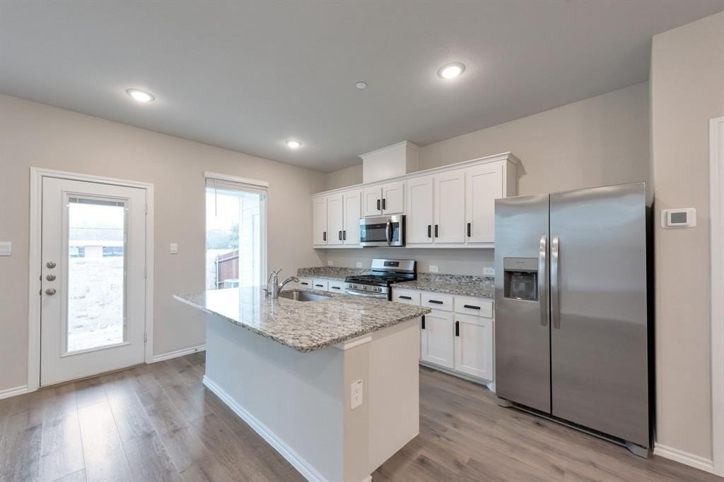 7069 Cypress Dr - Photo 3 of 16