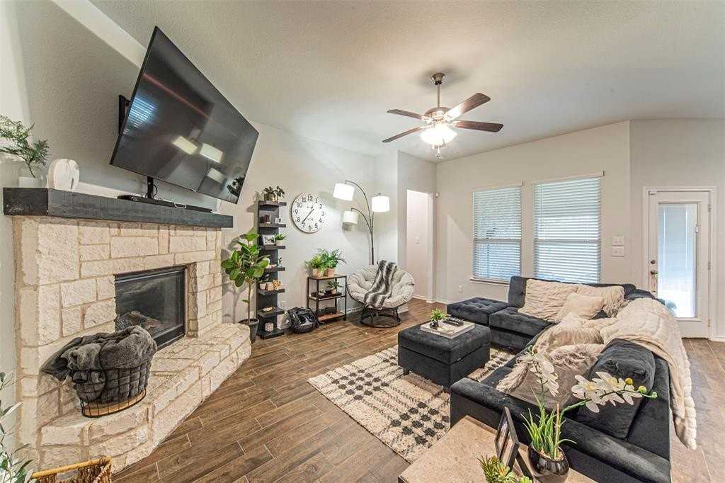 1338 Winding Hollow Dr - Photo 3 of 23