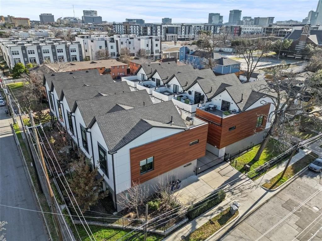 3880 Munger Ave #9 - Photo 3 of 26