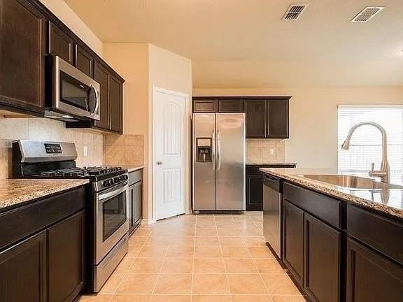 6313 Eagle Pier Way - Photo 5 of 17