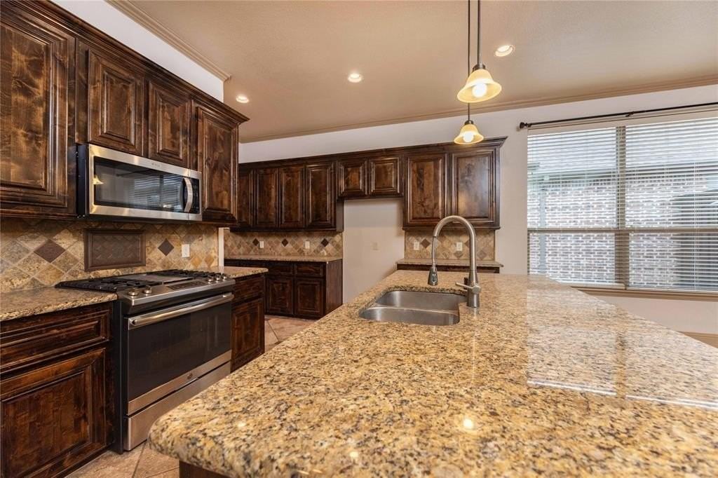 5612 Binbranch Ln - Photo 7 of 28