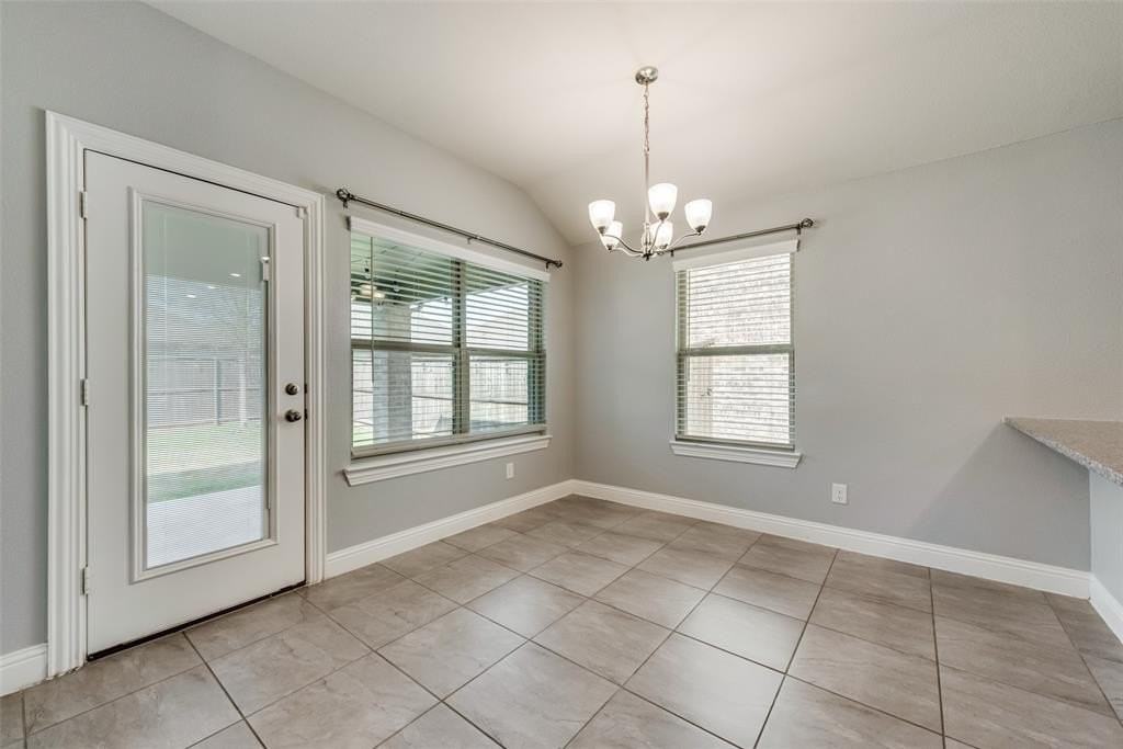 1203 Freestone Dr - Photo 5 of 13