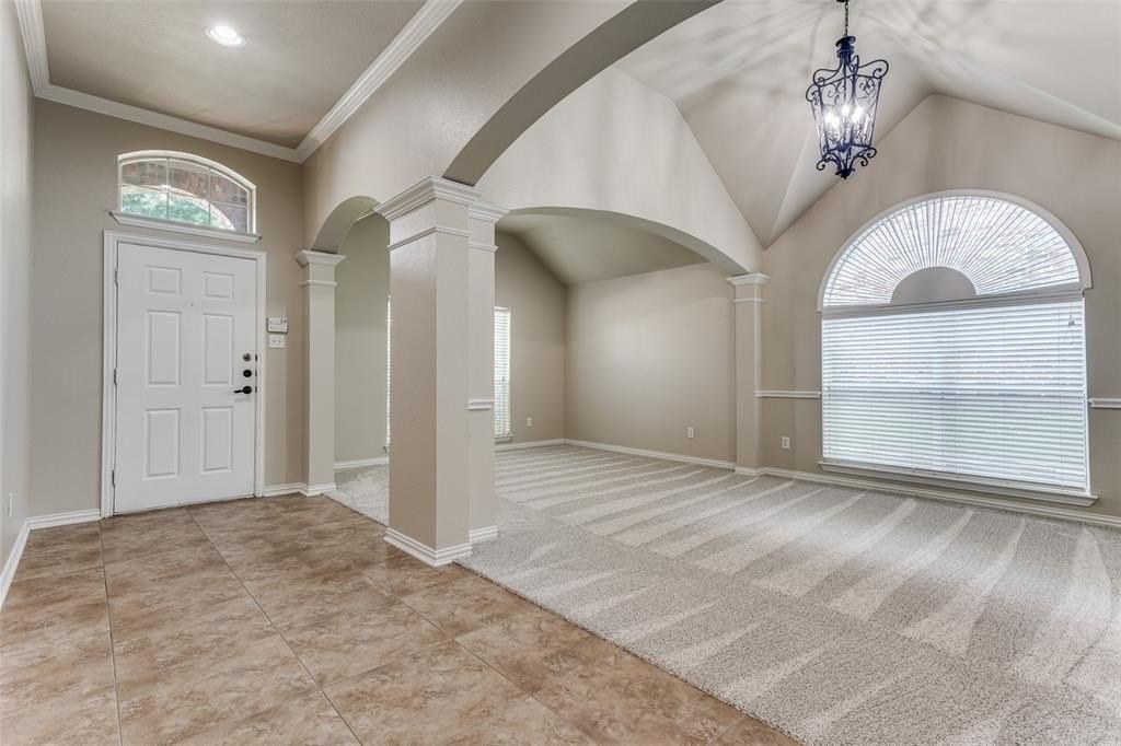 5304 Ridgepass Ln - Photo 2 of 12