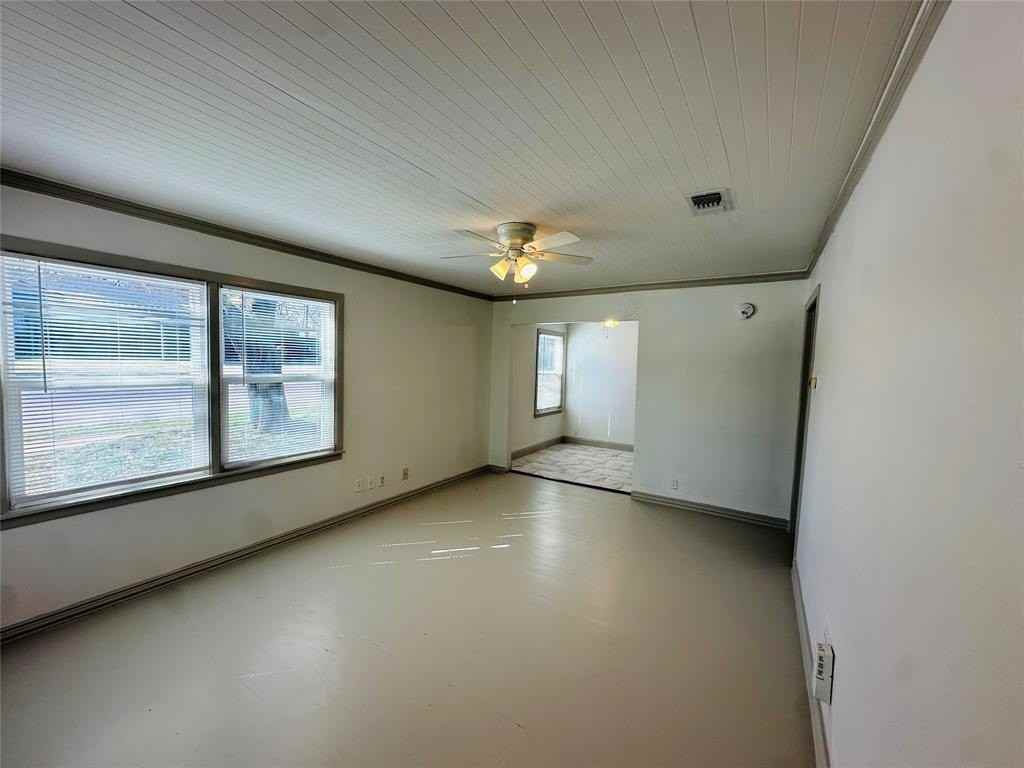 4801 Stephanie Dr - Photo 6 of 34