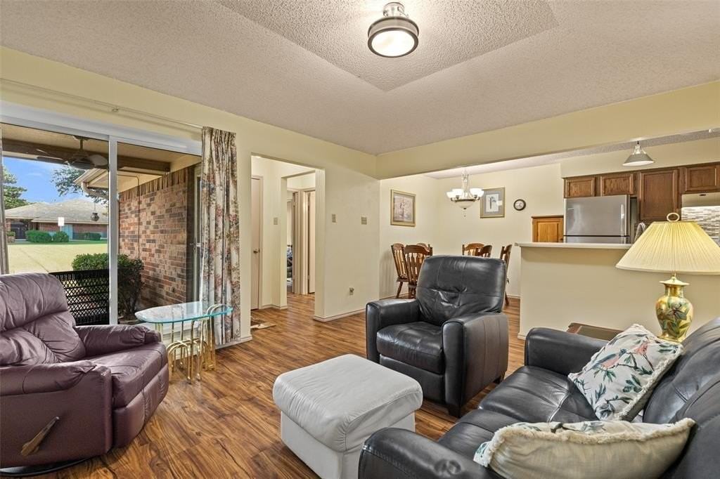 8521 Holly St - Photo 5 of 30