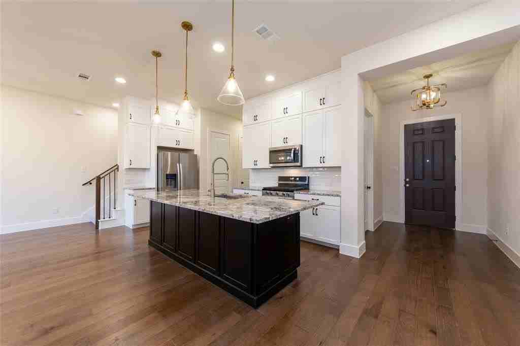 17704 Agave Ln - Photo 7 of 31