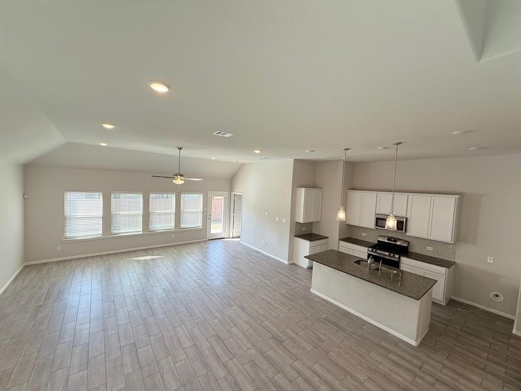 13152 Yellowstone Way - Photo 2 of 30