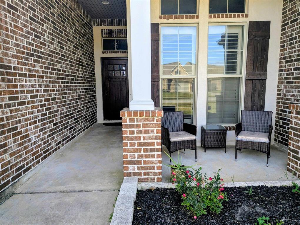 152 Sterling Ridge Dr - Photo 2 of 28