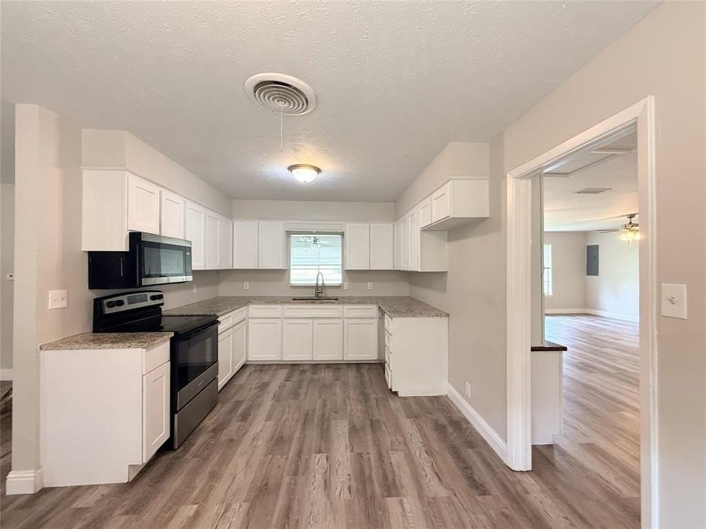 4075 Old Bonham Rd - Photo 2 of 20