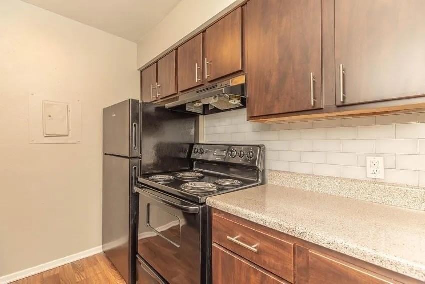 6897 Meadow Rd - Photo 3 of 13