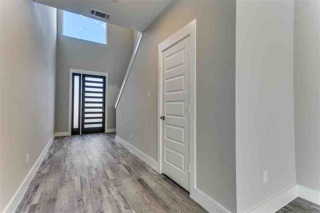 3017 Mayeda Cir - Photo 5 of 8