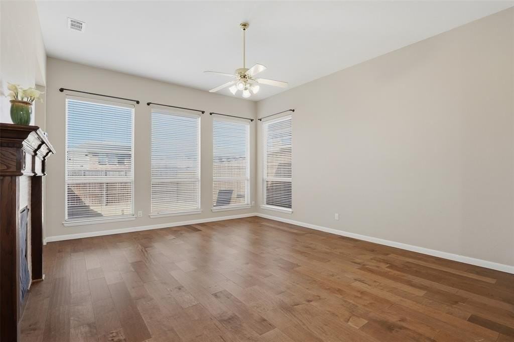 4077 Truman Dr - Photo 4 of 39