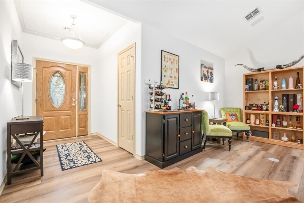 12213 Rolling Oaks Dr - Photo 2 of 30