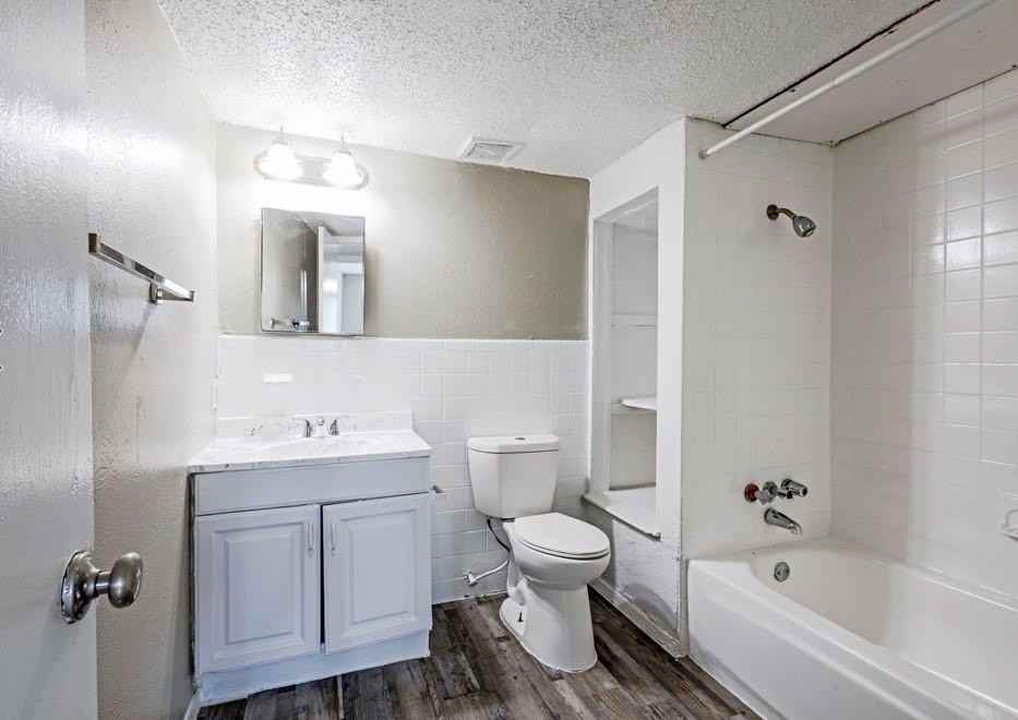 2910 Prichard Ln - Photo 5 of 8