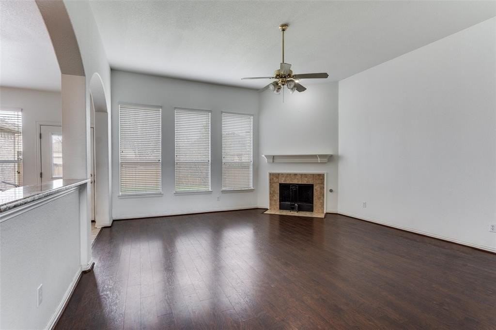 1617 Clarke Springs Dr - Photo 7 of 25