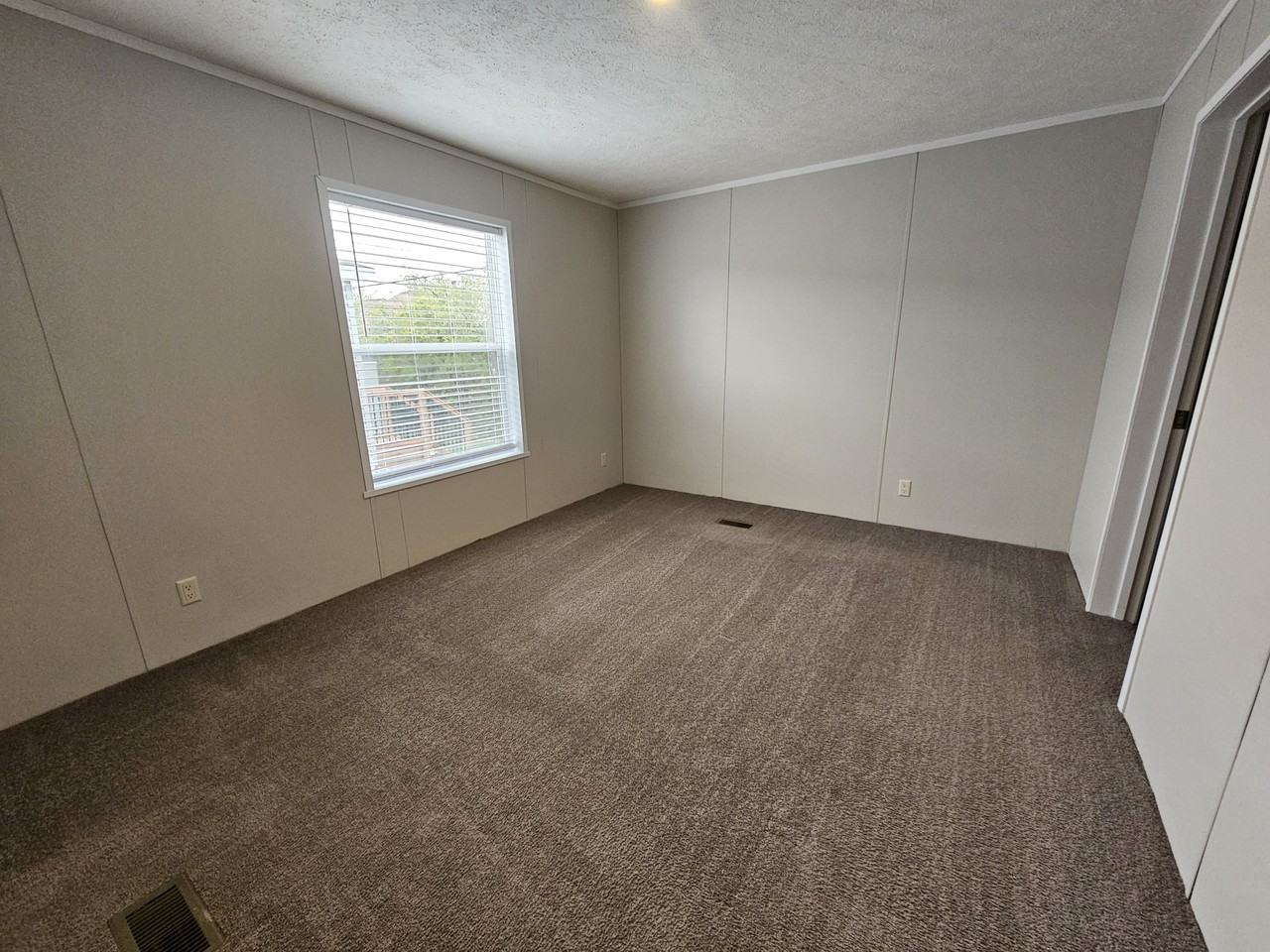 9636 Anchor Dr #99 - Photo 7 of 14